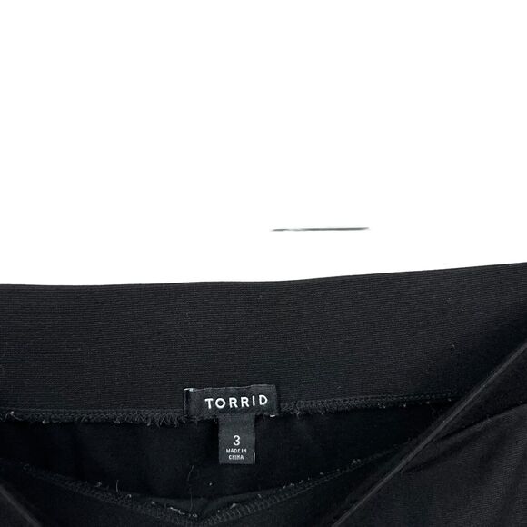 Torrid Womens Skirt Floral Beaded Embroidered Hem Stretch Elastic Waist Black 3 - Picture 3 of 6